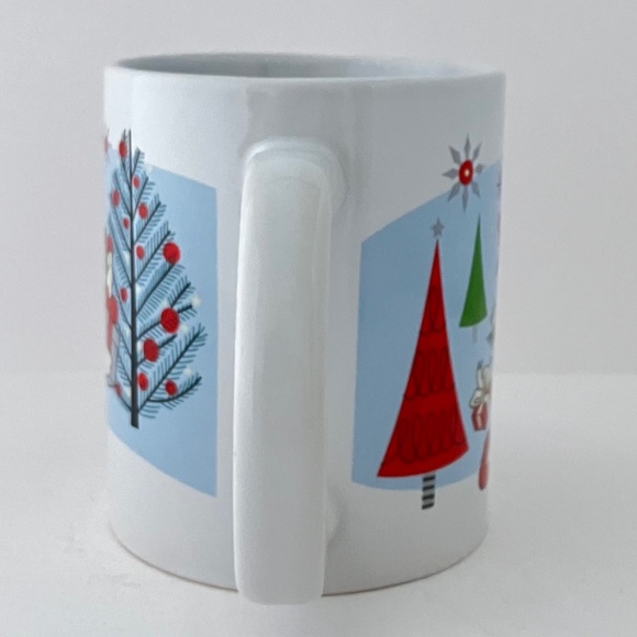 2020 Disney Mickey & Friends Christmas Mug By Frankford Candy - Picture 2 of 13